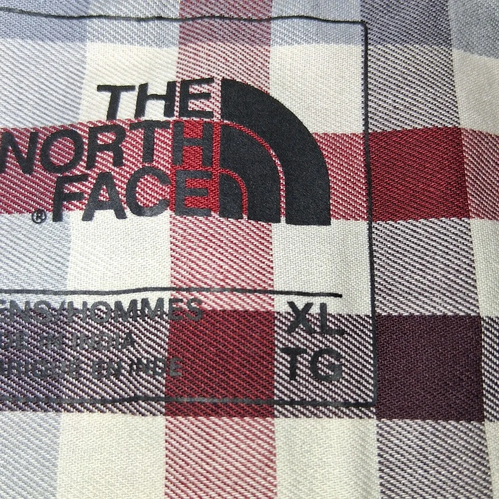 The North Face Men's XL Long Sleeve Button Down Shirt Red Gray Plaid Cotton Blen